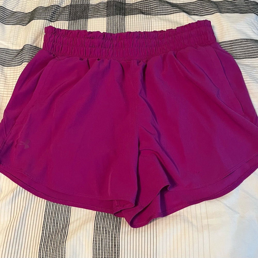 Under Armour Womens Flex Woven 3” Athletic Shorts